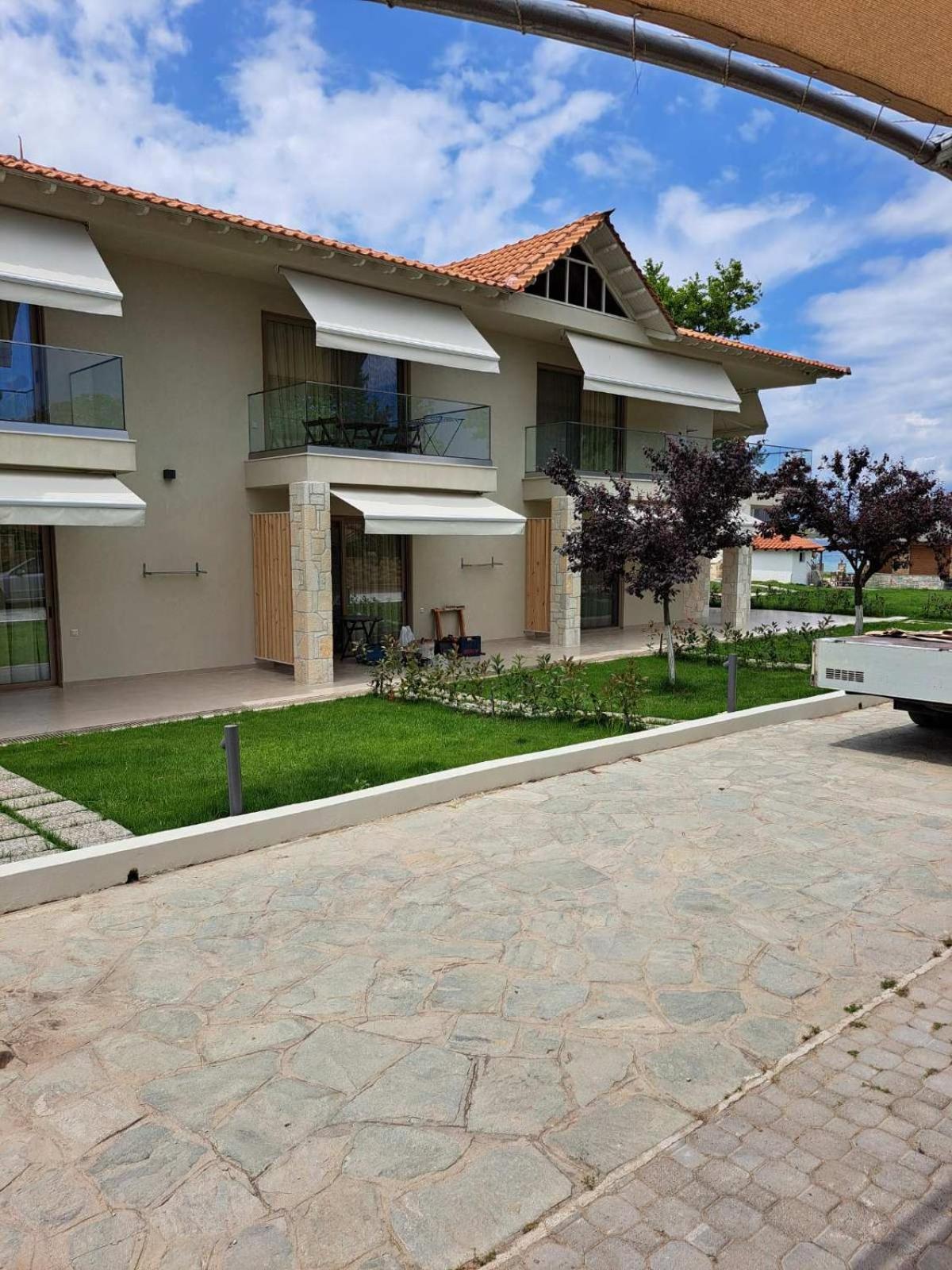 Haus Platanos Apartments & Bungalows By The Sea Vourvourou Bagian luar foto